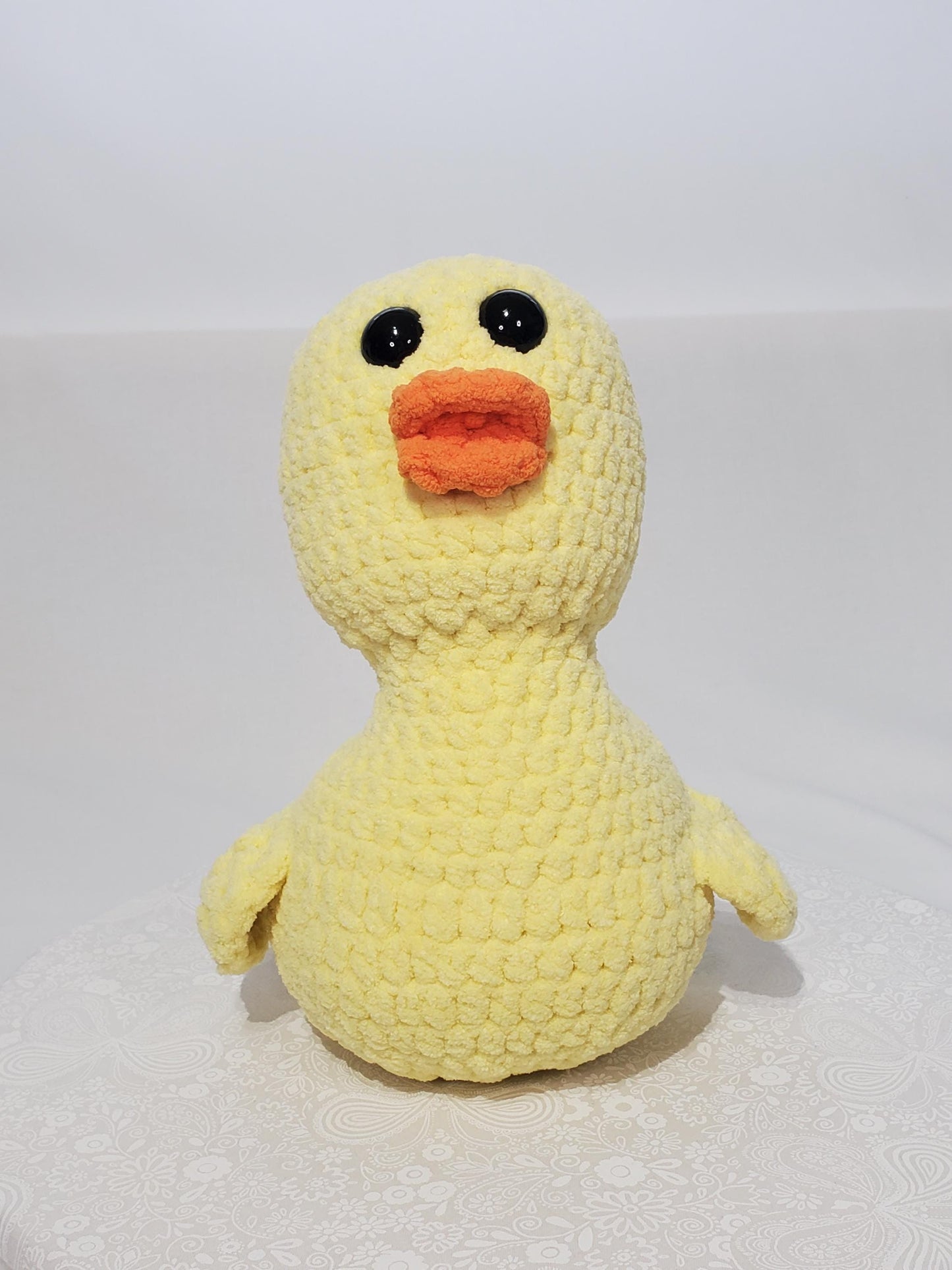 D1: Crochet duck / chick stuffed animal, made with soft blanket yarn (100% Polyester) and safety eyes