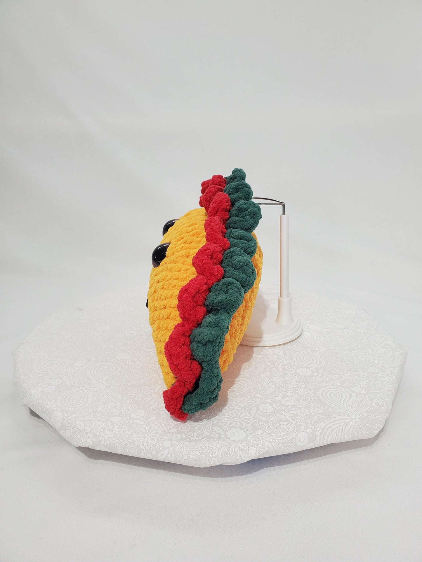 T10: Crochet Taco Stuffy / Plush Toy, made with soft blanket yarn and plastic safety eyes