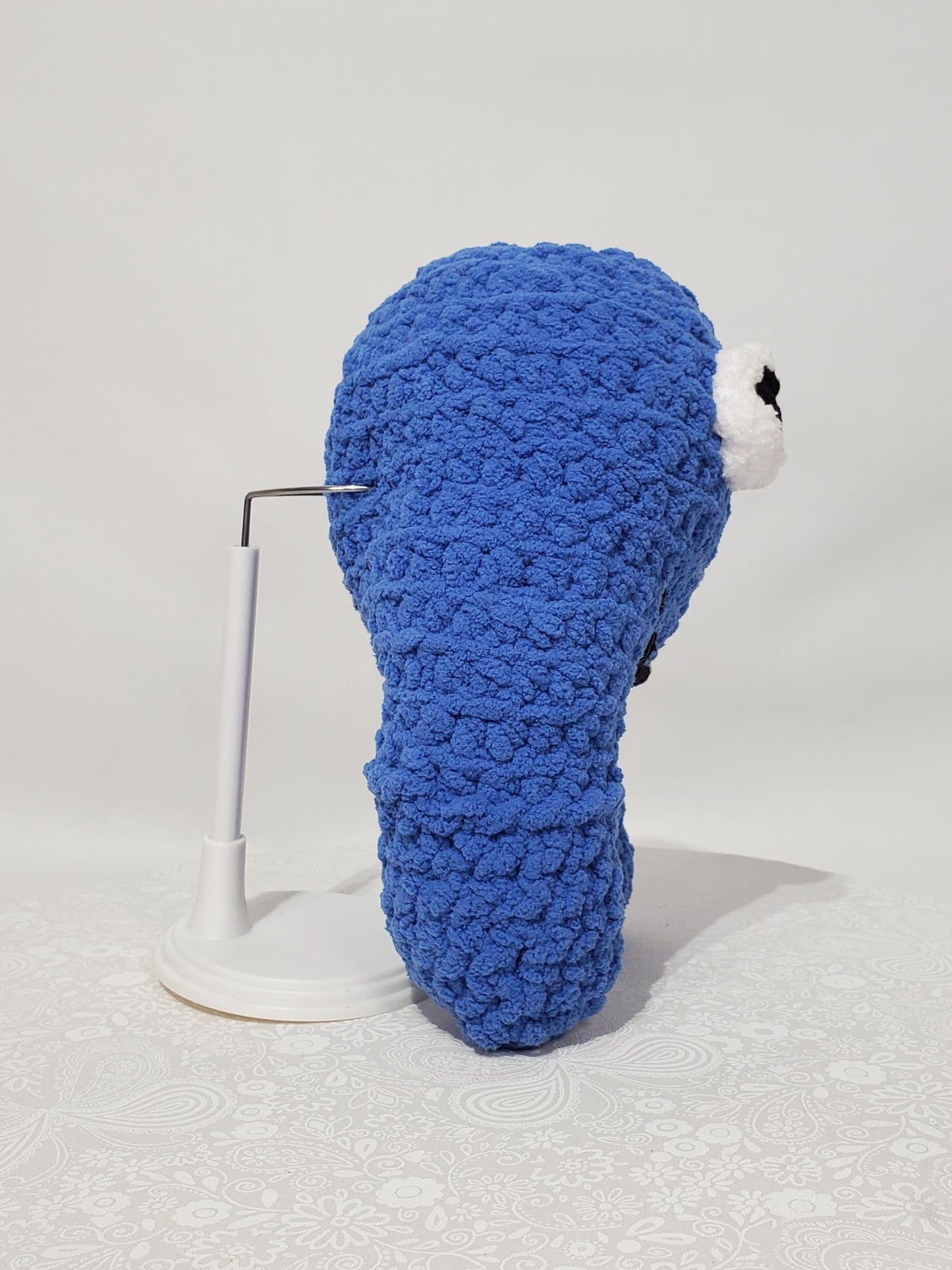T22: Crochet Monster stuffy/plushy, blue, made with soft blanket yarn (100% Polyester) and safety eyes, approximately 10 inches tall