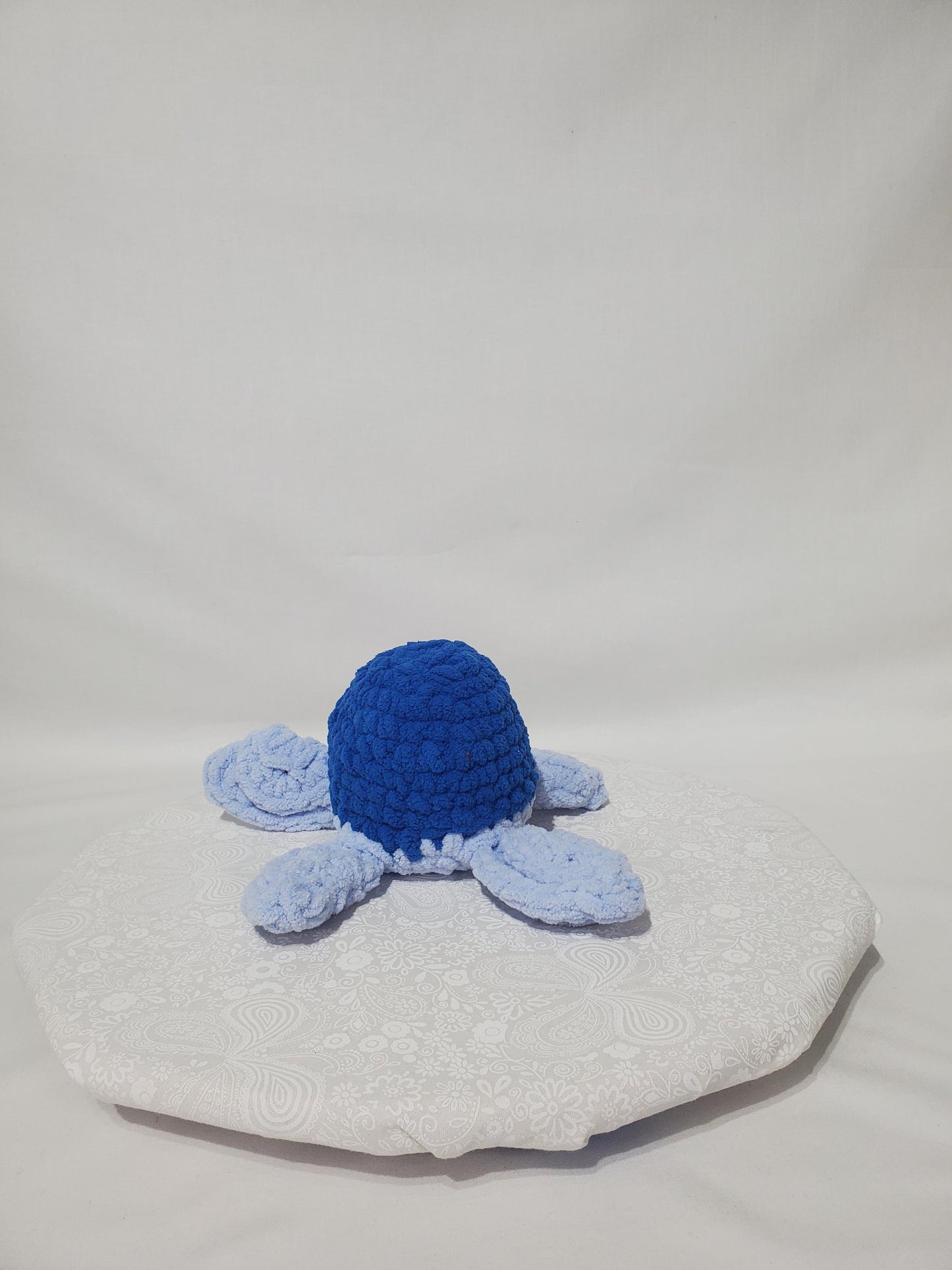 T20: Crochet Turtle Plushy / Stuffy, blue, made with soft blanket yarn (100% Polyester) and safety eyes, approx. 10" x 5" x 10"