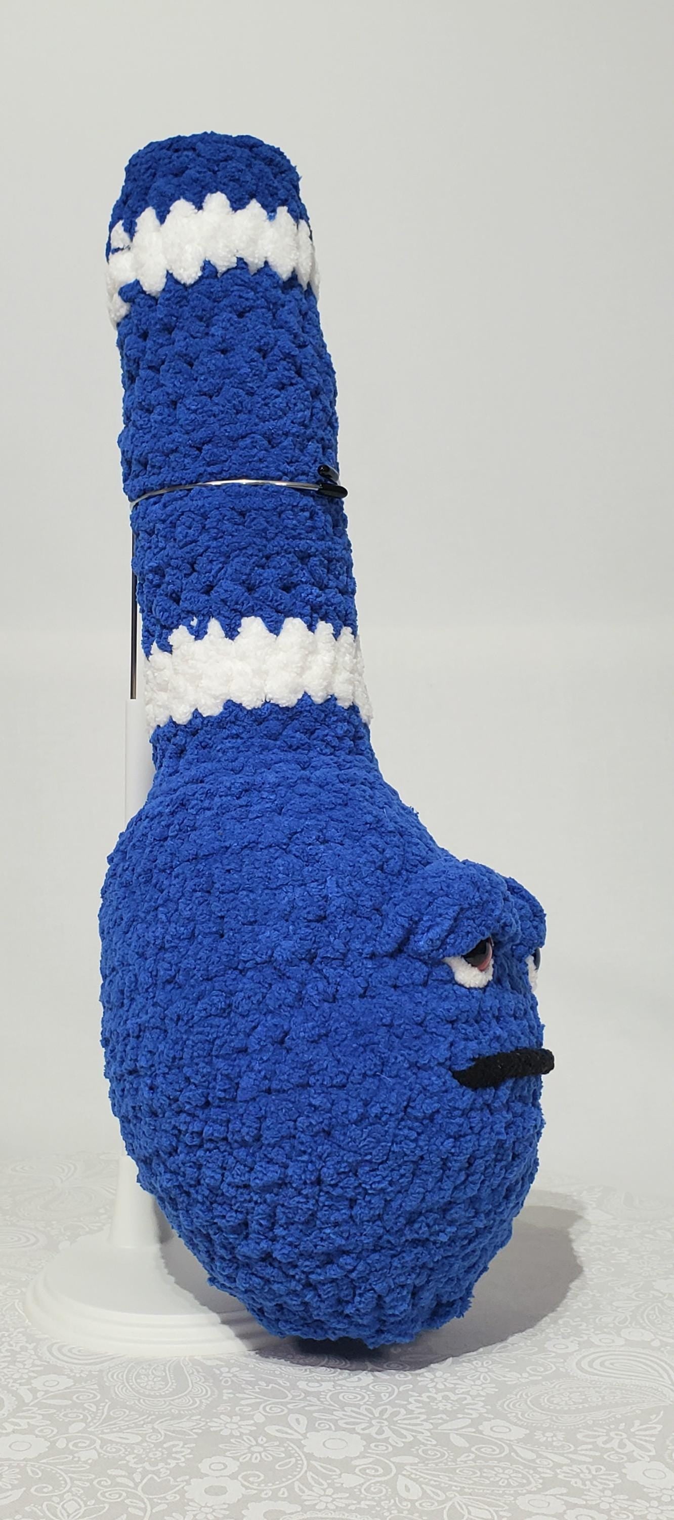 B9: Crochet Bong, Blue and white, made with 100% polyester, soft blanket yarn, approx. 14" x 5", 7 oz