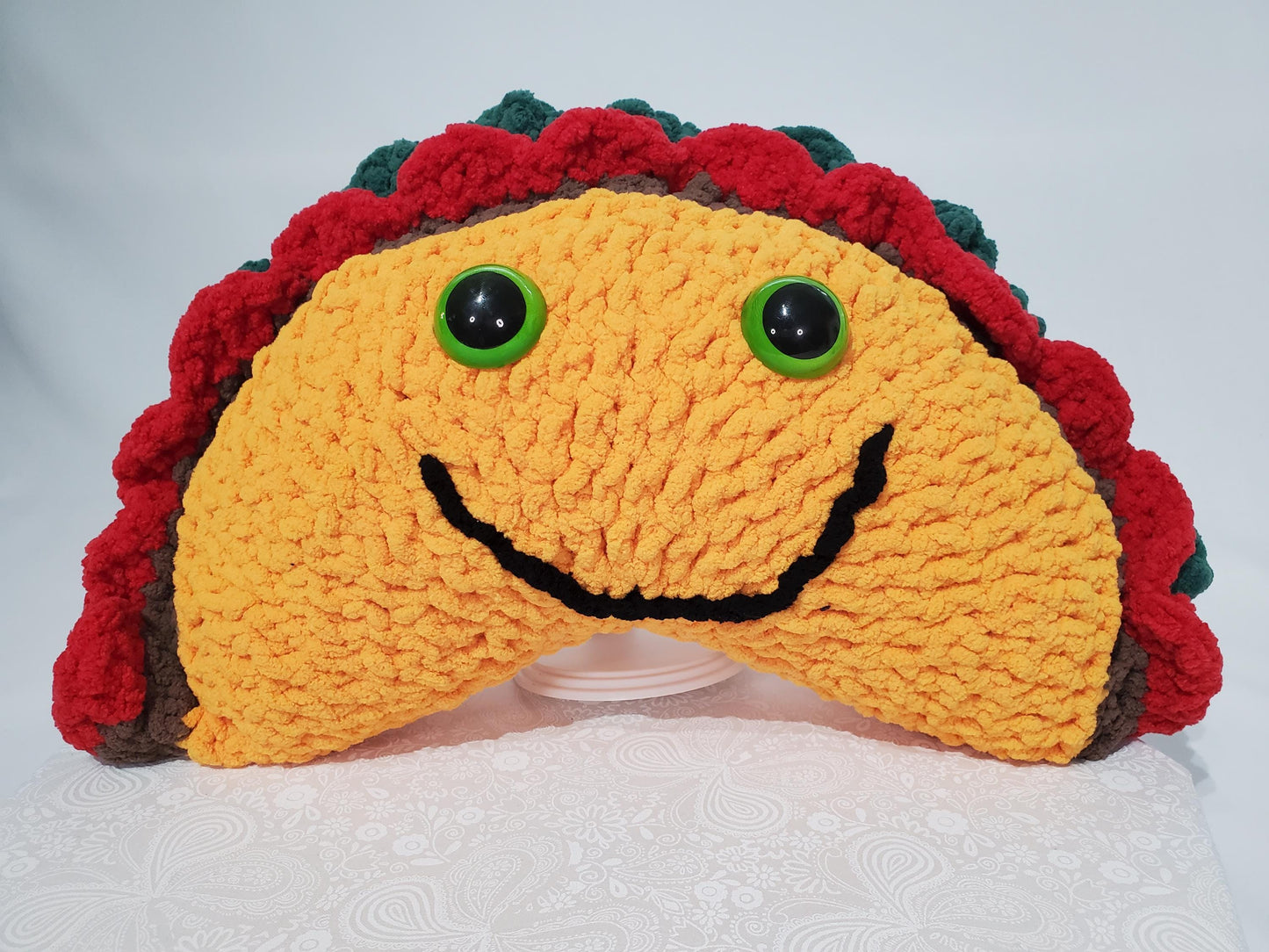 T11: Crochet Taco Stuffie / Plush Toy, made with soft blanket yarn and plastic safety eyes