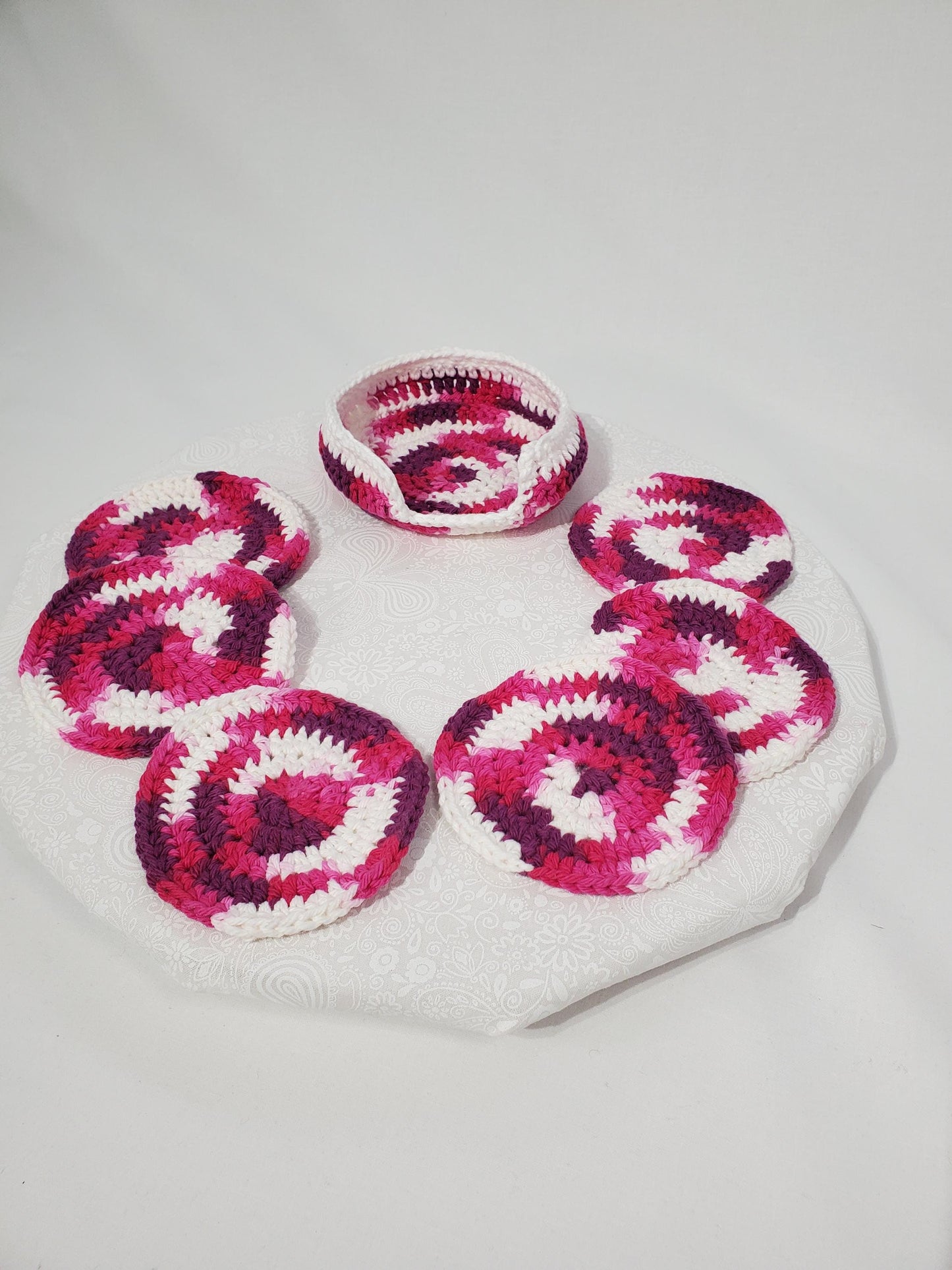 C2: Crochet Coaster Set, made with cotton yarn, set of 6 with holder