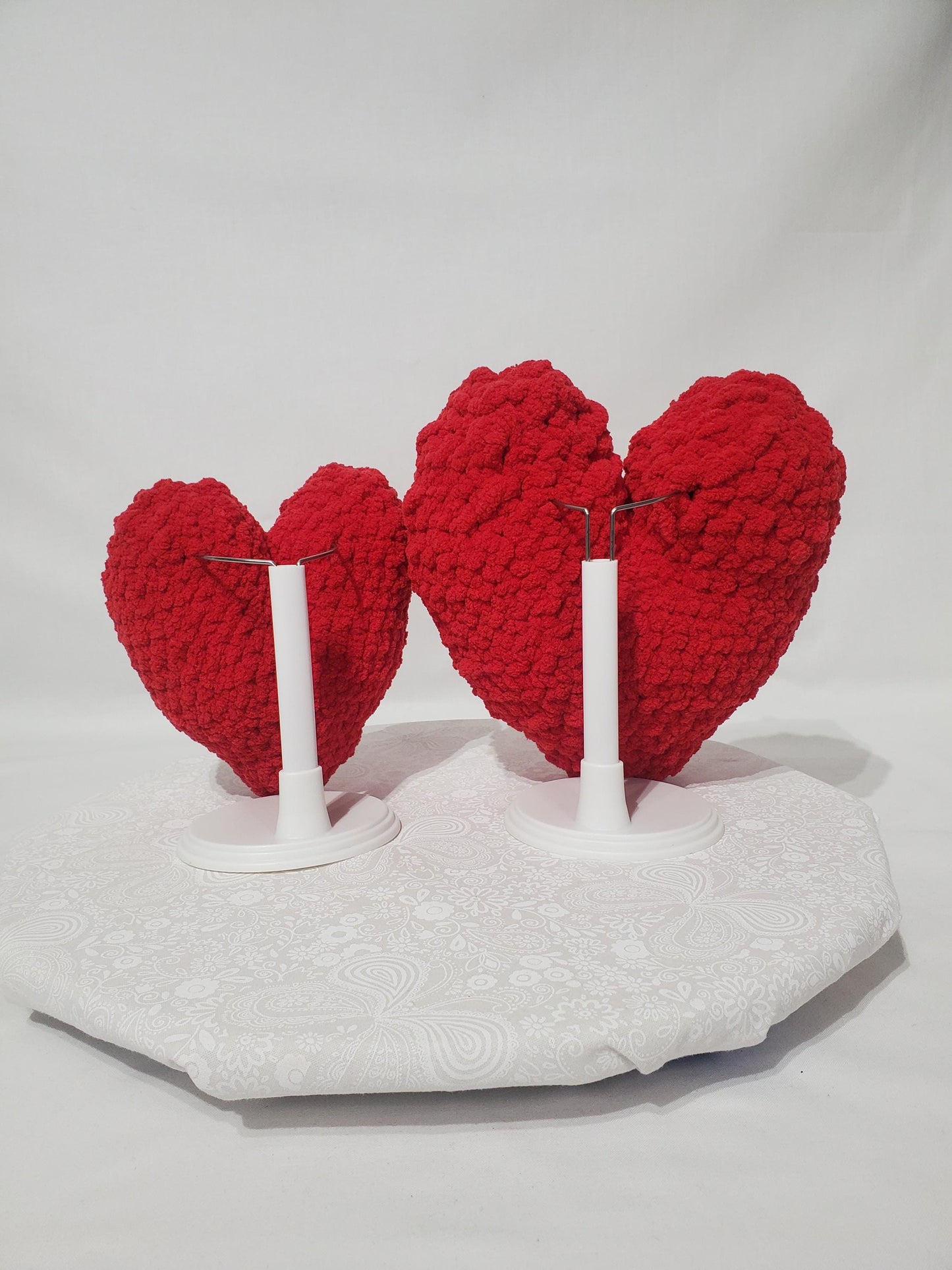 T26: 2 Crochet Hearts, Toy / Stuffy, Red, made with soft blanket yarn (100% polyester) and fiber fill