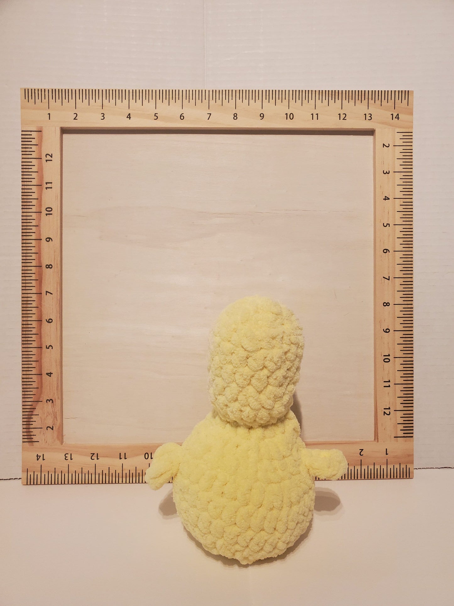 D5: Crochet stuffed animal chick /duck yellow, made with soft blanket yarn (100% Polyester) and safety eyes