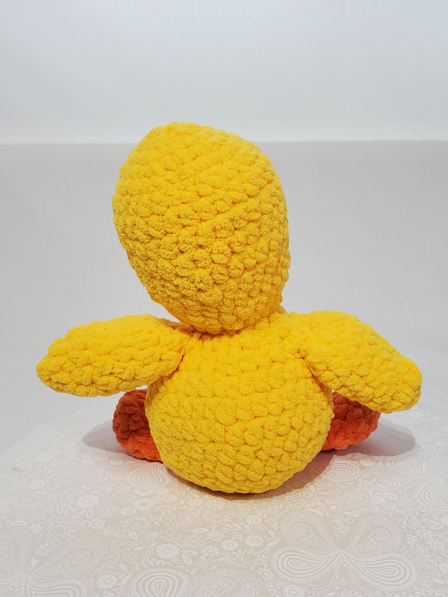 D2: Crochet duck stuffed animal, yellow, made with soft blanket yarn (100% Polyester) and safety eyes