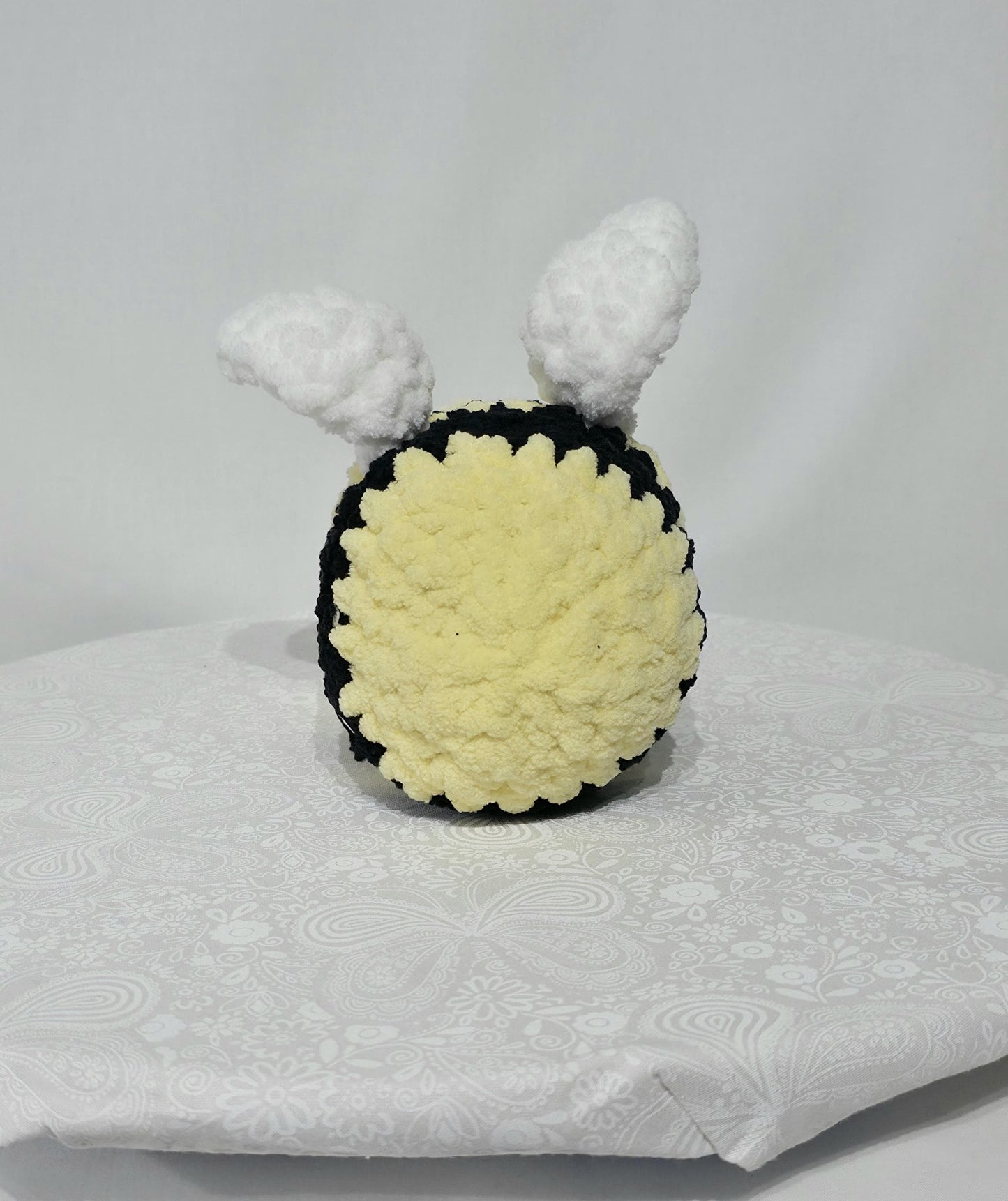 T31: Crochet Stuffed Animal/Plushy Bee - Medium