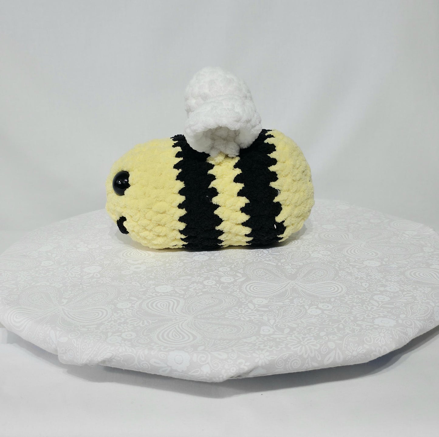 T31: Crochet Stuffed Animal/Plushy Bee - Medium