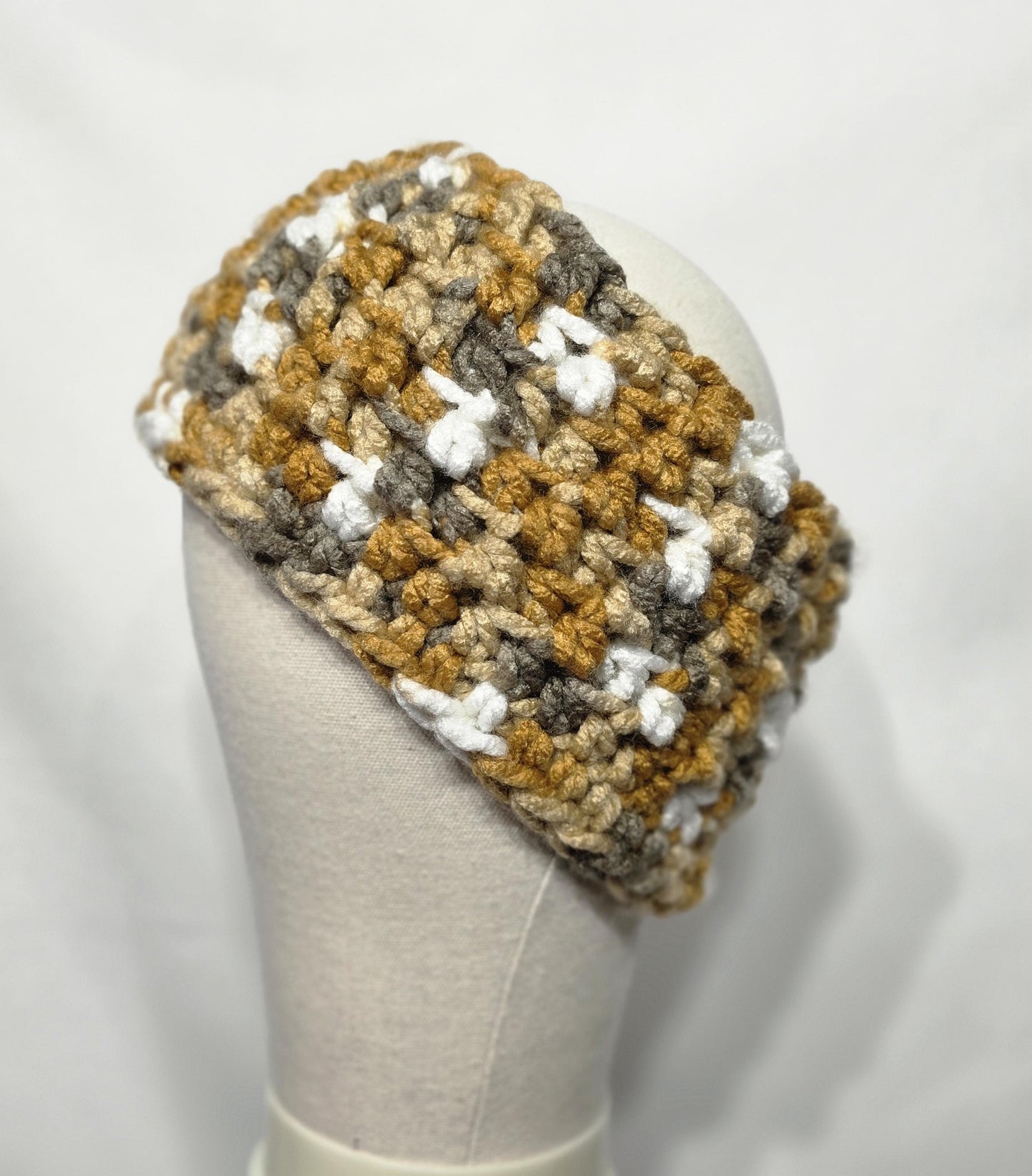 Ear warmer & Scarf set, made with thick 100% acrylic yarn