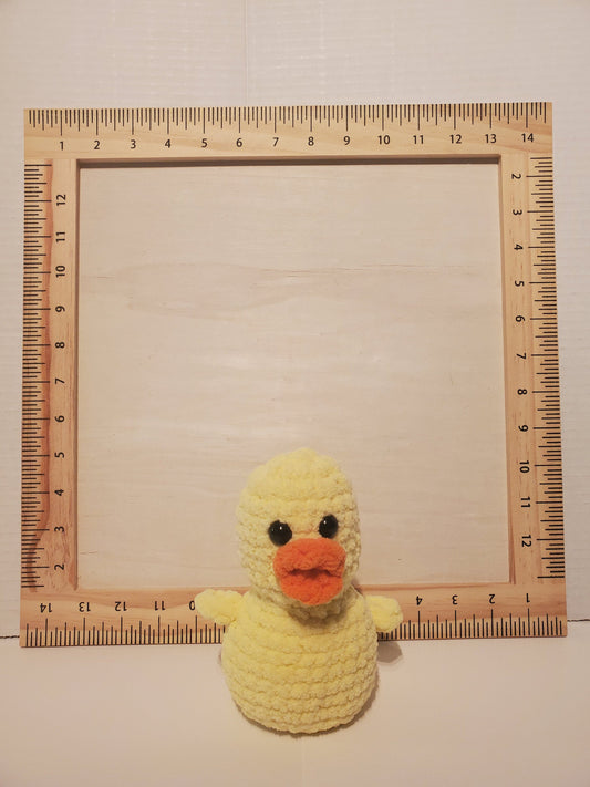 D9: Crochet stuffed animal chick /duck yellow, made with soft blanket yarn (100% Polyester) and safety eyes, approximately 5 in tall