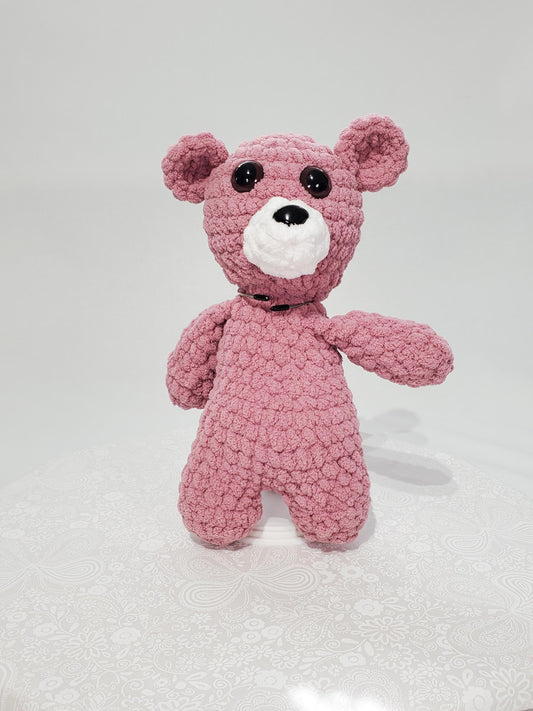 T3: Crochet teddy bear, mauve / pink, made with soft blanket yarn (100% polyester) and safety eyes, approx 9 in tall