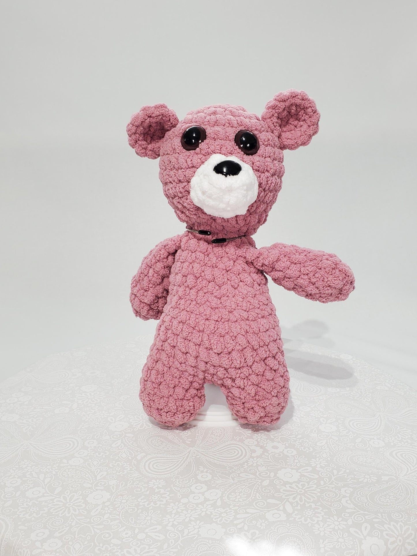 Crochet teddy bear, mauve / pink