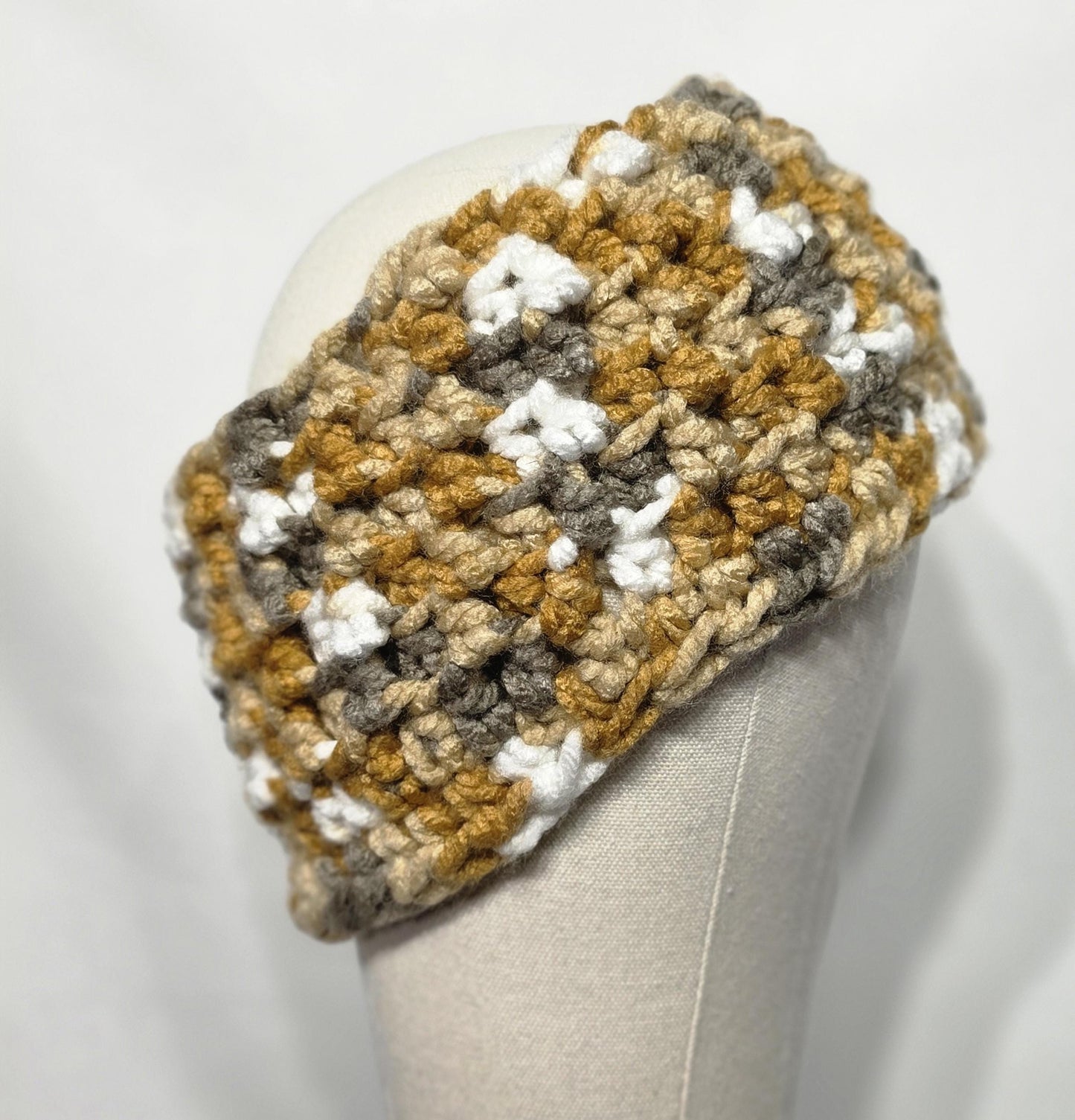 Ear warmer & Scarf set, made with thick 100% acrylic yarn