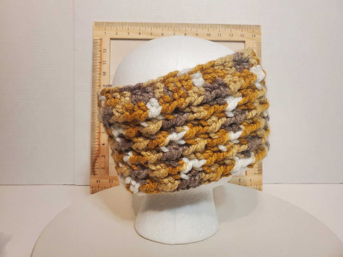 Ear warmer & Scarf set, made with thick 100% acrylic yarn